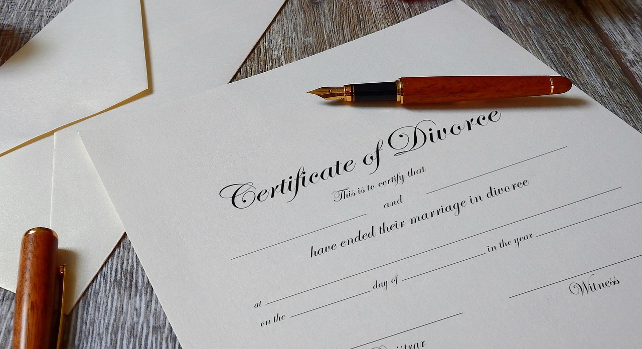 離婚裁判の相談はどの弁護士にすれば良いですか？