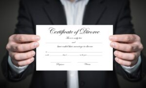 離婚時の弁護士による養育費増額の交渉方法は？